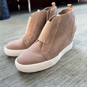 MIA Women's Beige Wedge Sneakers